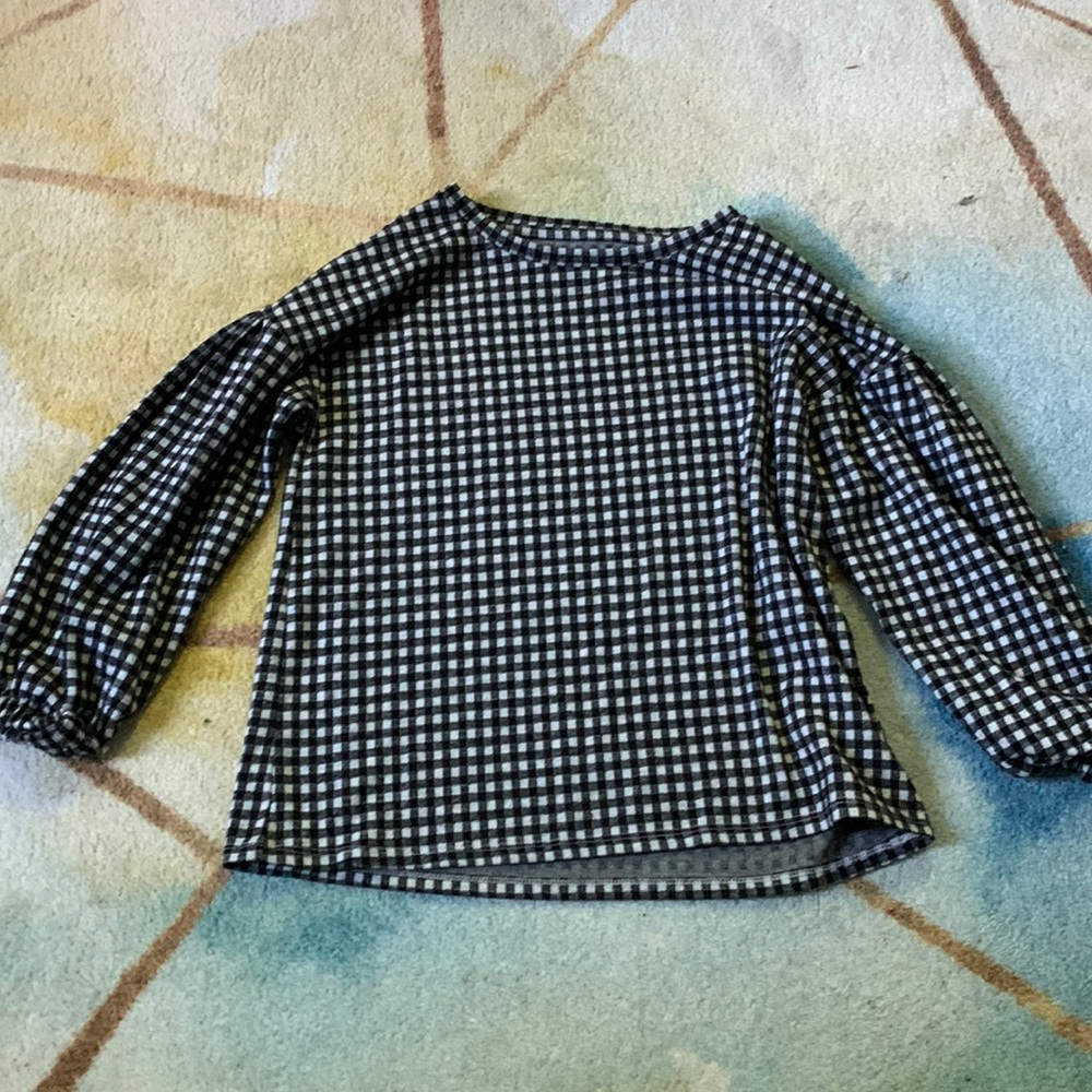 Old navy, black and white checkered, thin blouse